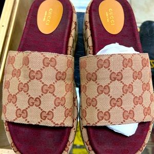 Gucci sandals